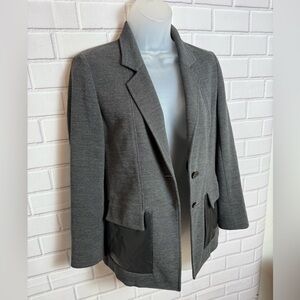 Hugo Boss Gray Blazer Tailored designer  Notched Lapels/size 4